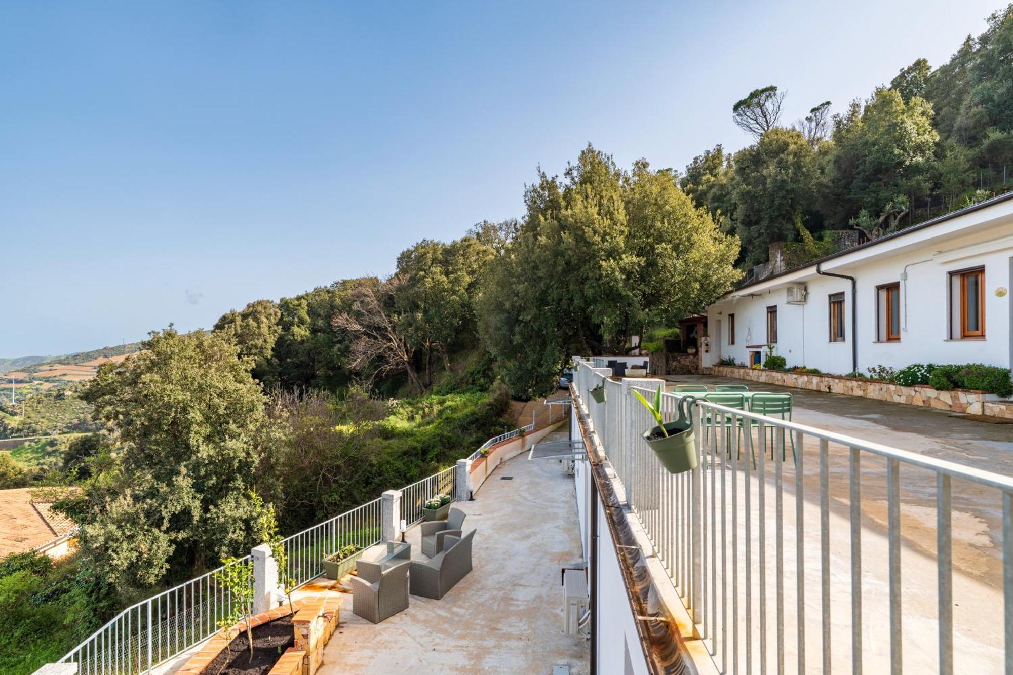 Casa Jerzu S'Essia De Su Santu Vila Exterior foto